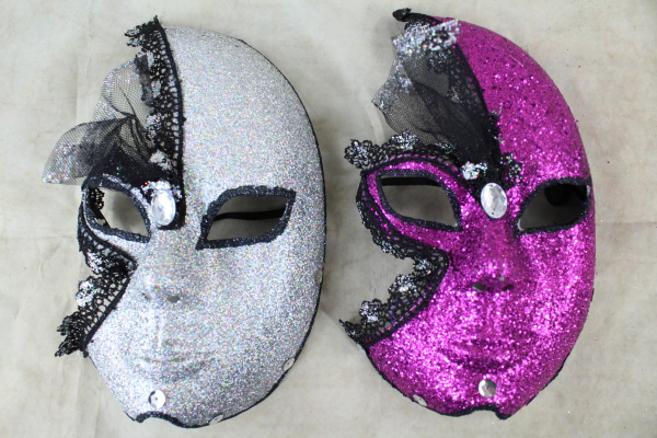 Both Colours Of Our WFCM5 Masks