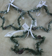 3-x-15cm-fir-pine-crystal-star-hanger