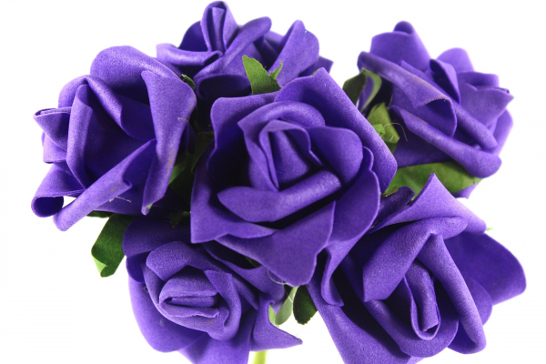 Our amazing quality purple medium rose bunch