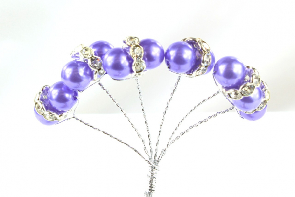 Our stunning Lilac stem with a pearl look