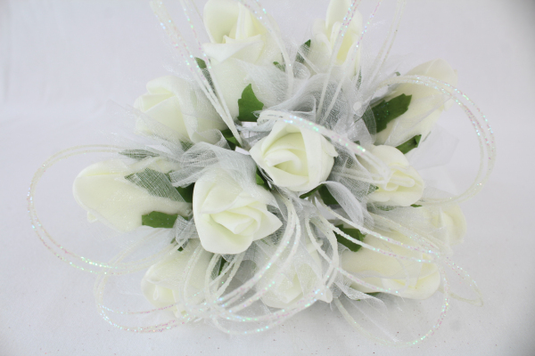 Posey Of 12 Foam Rose Buds With Tulle Wrap And Sparklers Ivory 5 Colours
