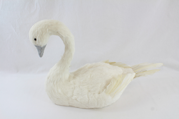 WFH105 - 39cm Swans